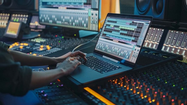 Audio gear and instruments